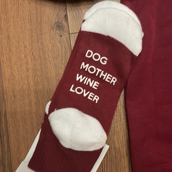 🆕I Just Want to Drink Wine and Pet My Dog Crewneck & Socks SHIPS SAME DAY📦‼️ - Picture 2 of 8